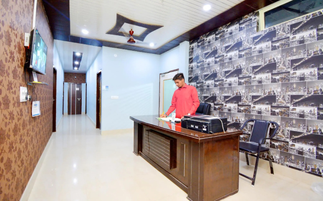 OYO 42911 Blue Sky Guest House