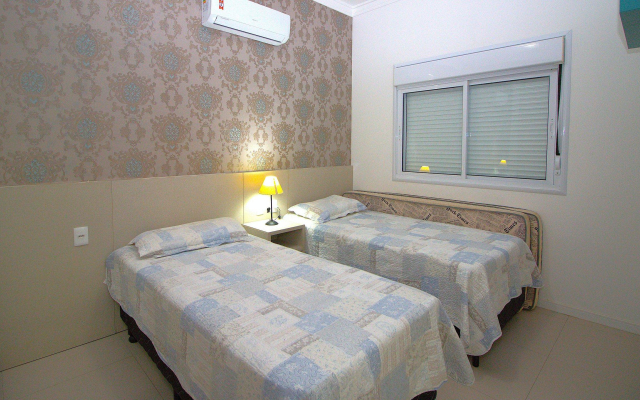 1034 - Apartamento para locação em Bombinhas
