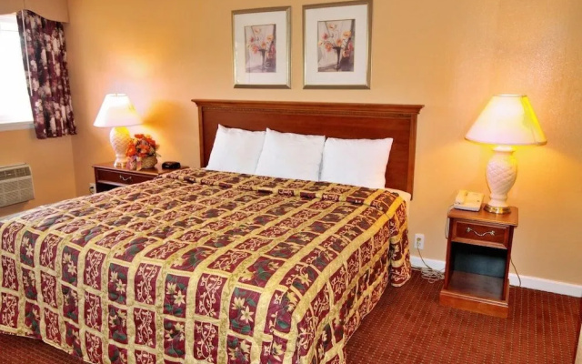 Parkway Inn