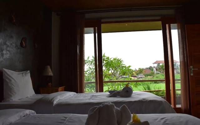 West Break Bali Medewi