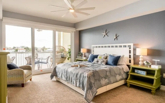 Waterfront -3BR - 2Kings -Pool Balcony - Beach