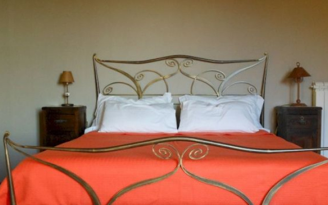 Elegant and Relaxing Farmhouse Nestled in the Heart of Cilento