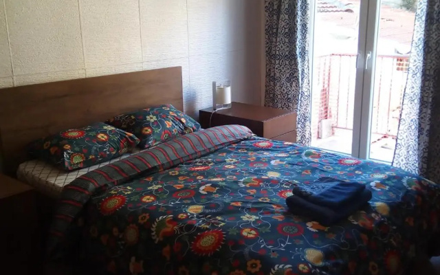 New Diamond XLarge City Center 200 Mbps Speed Wifi Studio