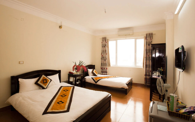 Ho Sen Xanh Hotel Hanoi