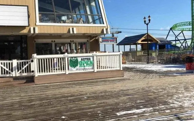 Seaside Beach House
