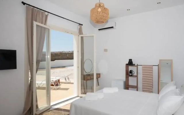 Adyton Lux Suite Mykonos Private Pool Experience