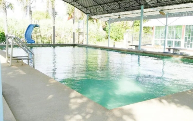 Raveekan Resort