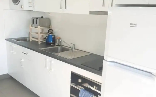 Great Location, Hip Studio, Near City