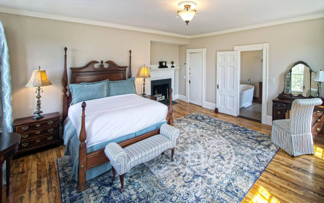 Windsor Mansion Inn