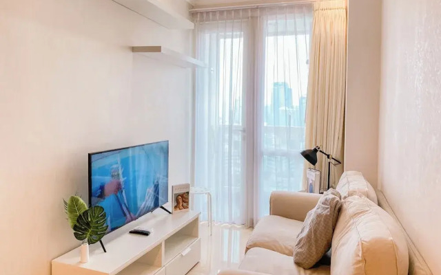 Best Deal and Elegant 2BR Apartment at Menteng Park