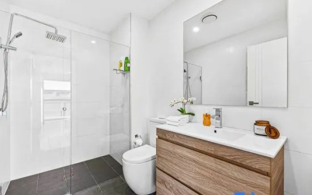 Centre of Newtown 1 BED APT