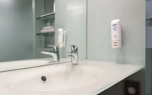 Ramada Encore by Wyndham Doncaster Airport