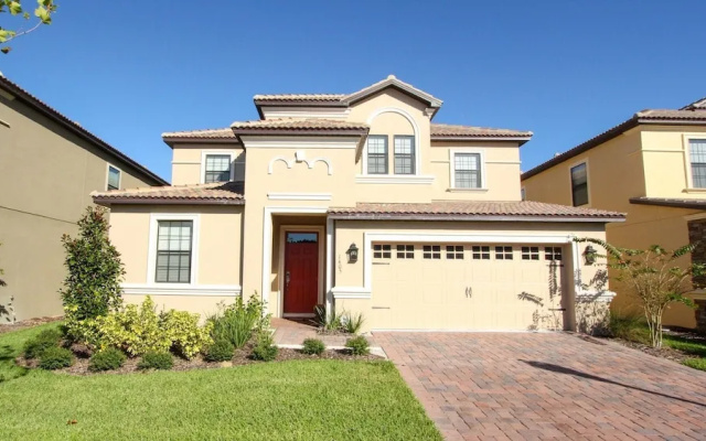 1405 Thunderbird Road