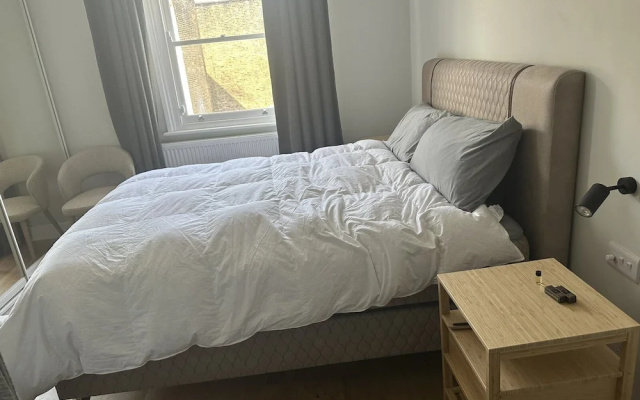 Abbey Road Luxury Modern Flat