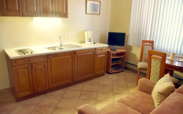 Americana Luxury Apartments