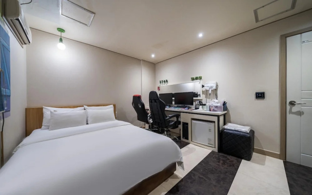 Suyu Hotel 365