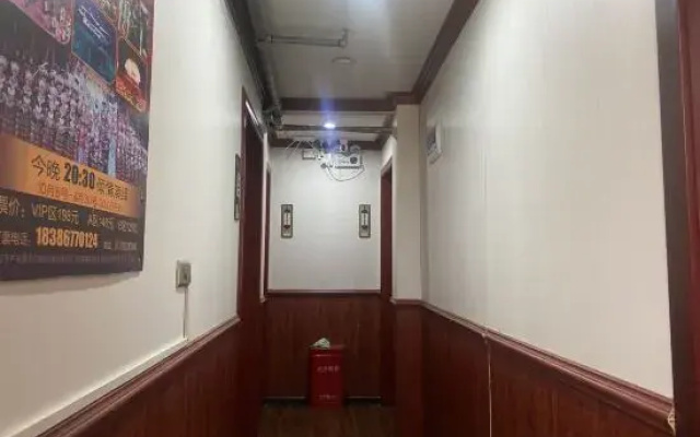 Xiaowo Homestay (Xijiang Qianhu Miao Village Ancient Street)
