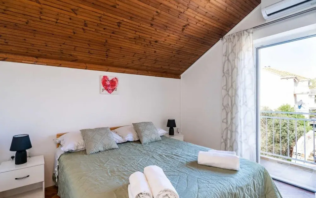 Apartment Dorica - Two Bedroom Apartment With Terrace