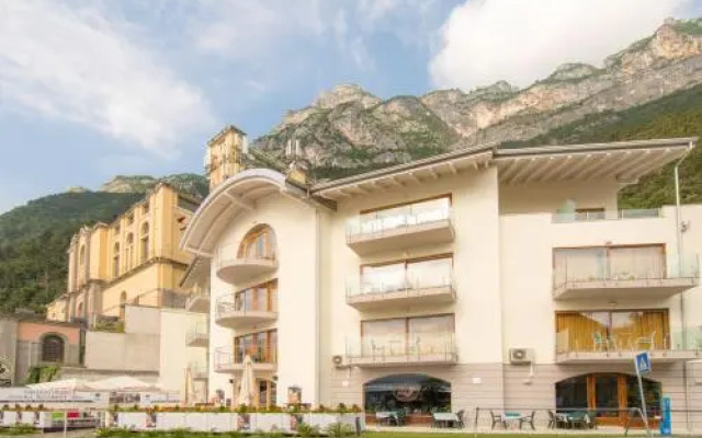 Exclusive Suites Riva