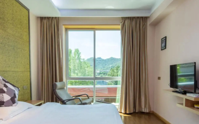 Floral Hotel · Yongjia Big House hotel (Furong Ancient Village Lishui Ancient Street)