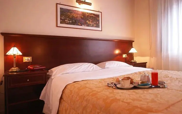 Hotel Rea