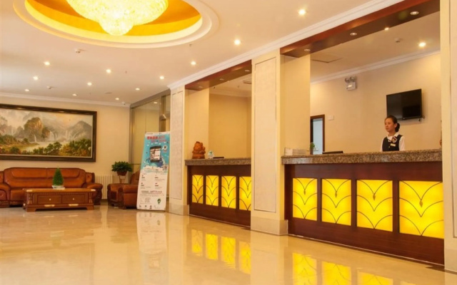 Отель GreenTree Inn Urumqi Qiming Yuan Business Branch