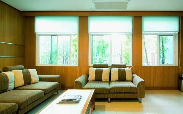 The Laurel Suite