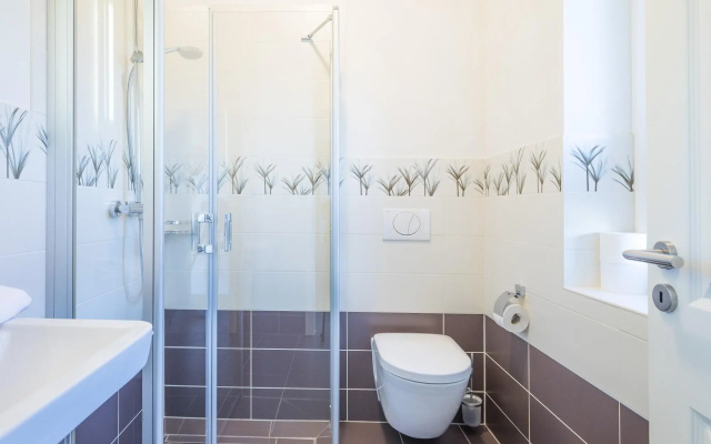 Exclusively furnished 5-star holiday home near the beach.