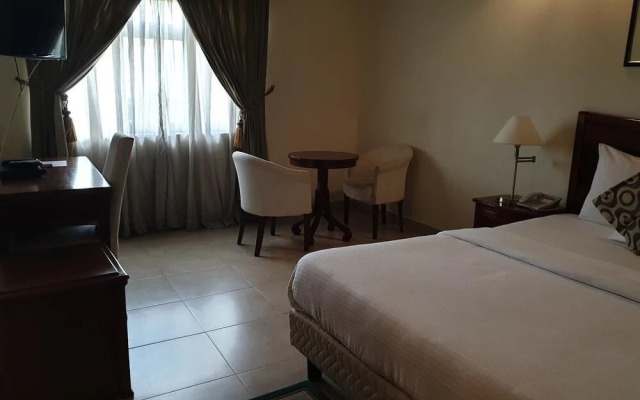 Clen Phil Hotels and Suites
