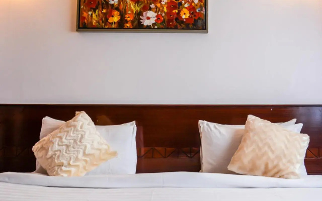 Brickwood Suites