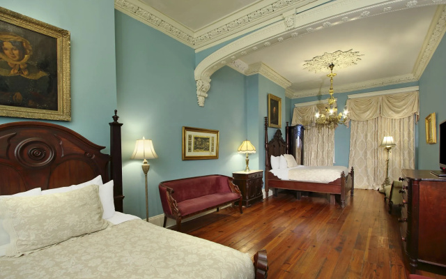 Lamothe House