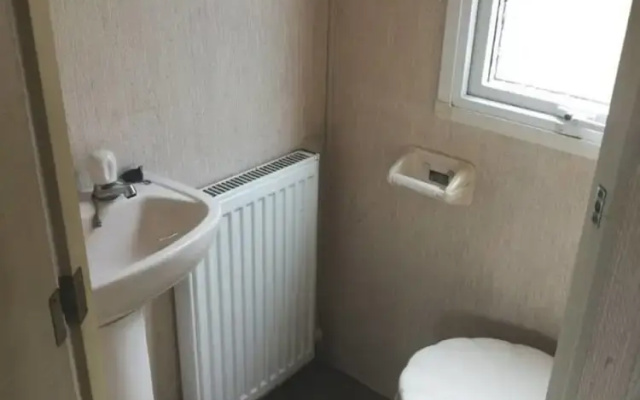 Midden Manor Country Stay on a Working Dairy Farm
