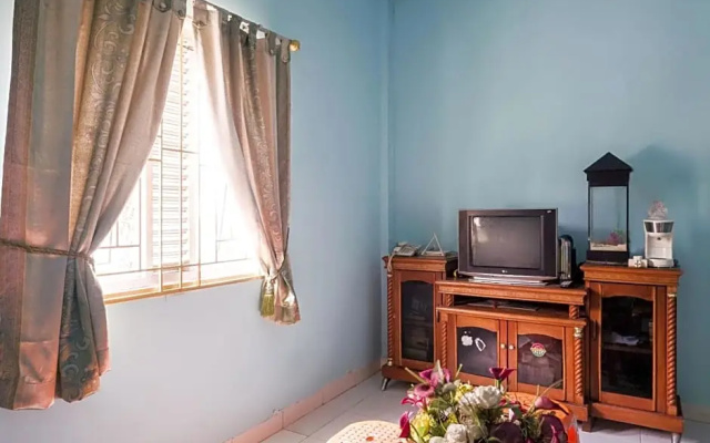 OYO Life 2918 Kost Arrazaq
