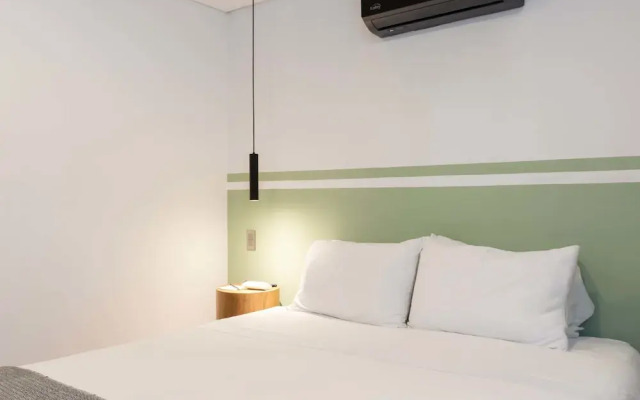 w Beautiful 3BR w/ AC in Laureles