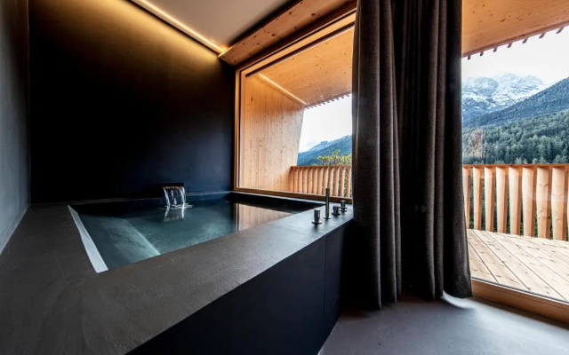 Hotel Arnica Scuol - Adults only