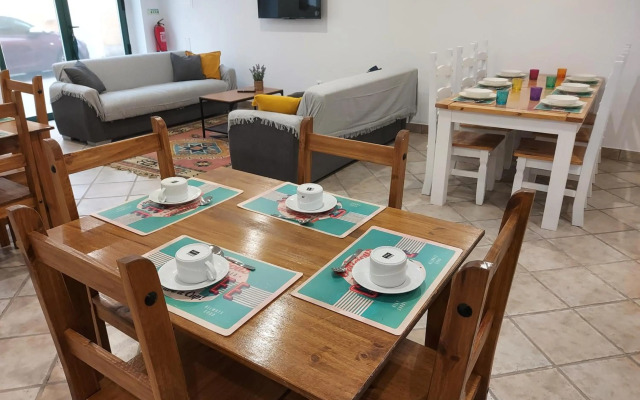 Wolley - Peniche GuestHouse