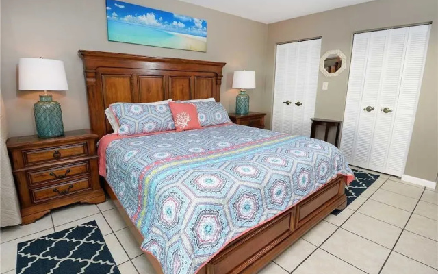 Regency Towers 624 - Three Bedroom Condo