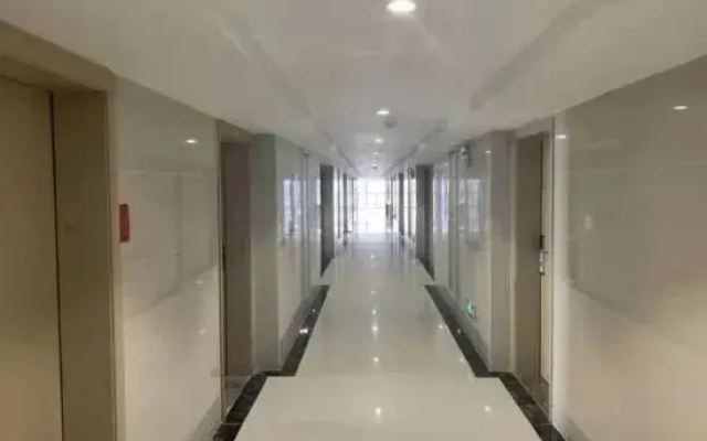Poltton International Apartments (Yangjiang Donghuicheng Plaza)