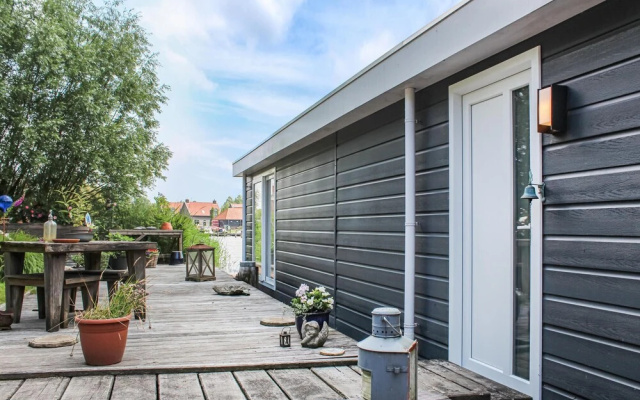 Amazing Ship/boat in Winsum With Wifi and 1 Bedrooms