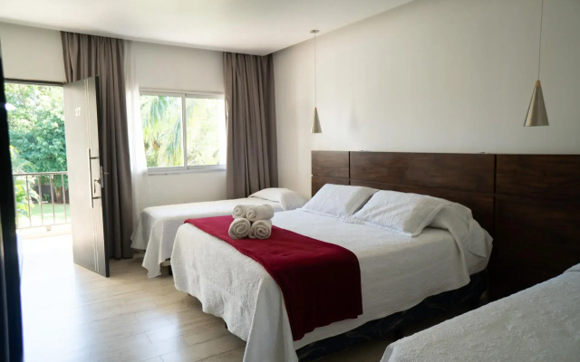 Hotel Oaky