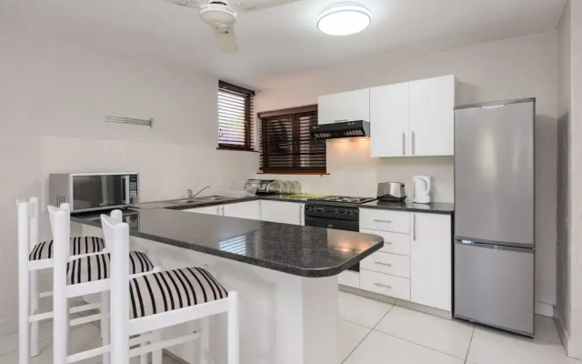 San Lameer Villa Rentals  2510