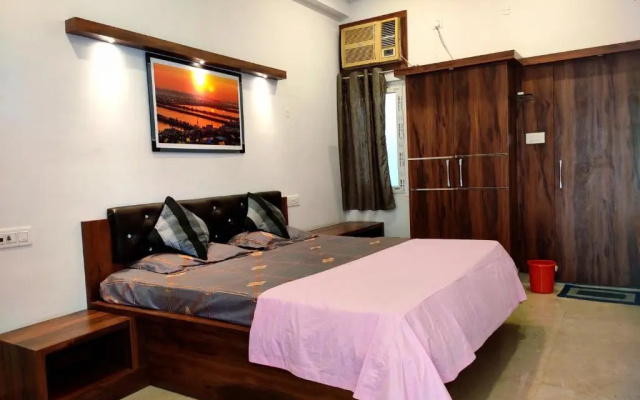 Khushi Paying Guest House
