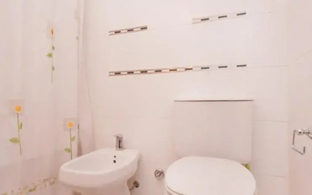 Centrally Located Studio in Downtown