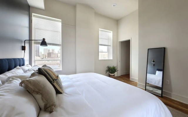 PH 2BR in Arts/Warehouse District