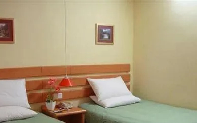 Home Inn Shenyang Railway Station