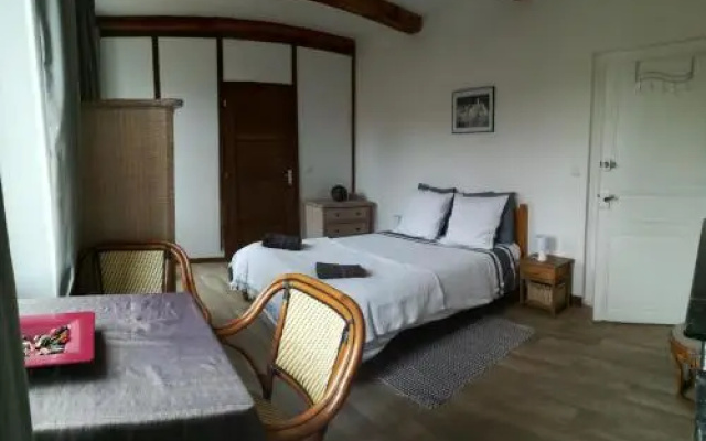 Chez Shona