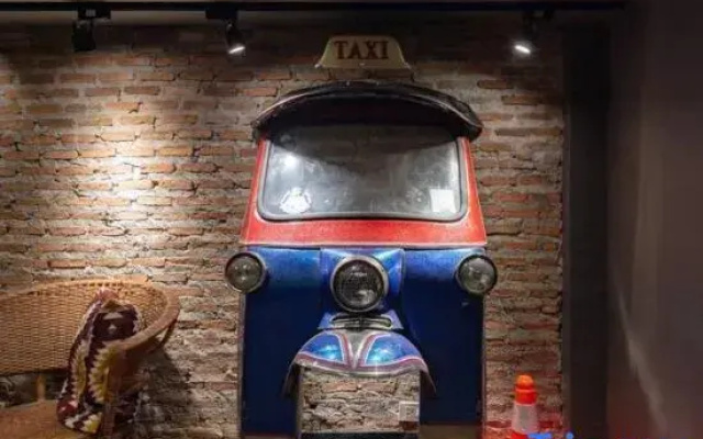 Tuk Tuk House | 250m from MRT Sirikit