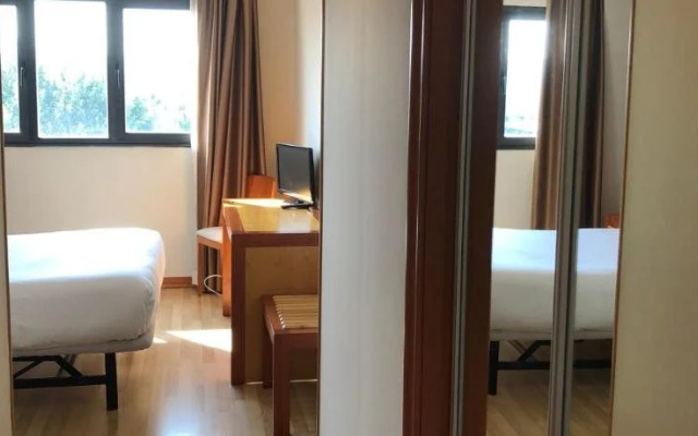 Hotel Puerta Guadalajara