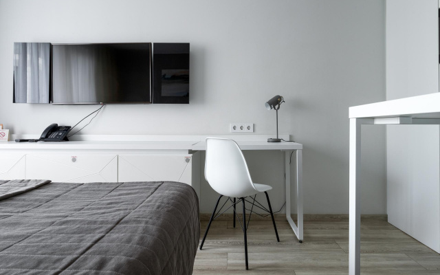 MyHome YourHome (МайХоум ЙоХоум) на улице Салова