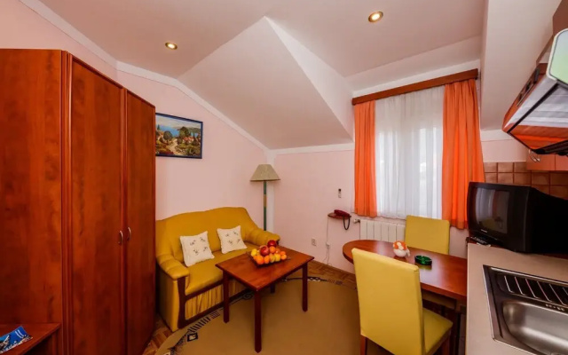 Apartments Pero
